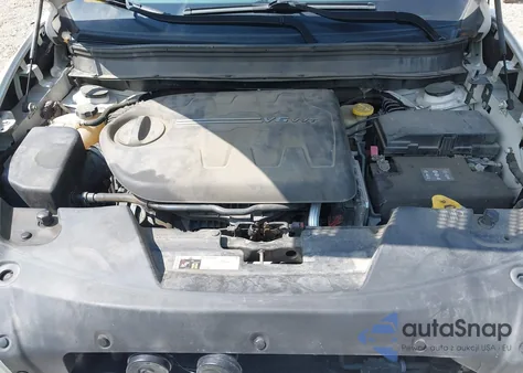 2015 Jeep Cherokee Latitude Altitude z USA, uszkodzony, nr VIN 1C4PJMCS2FW775129